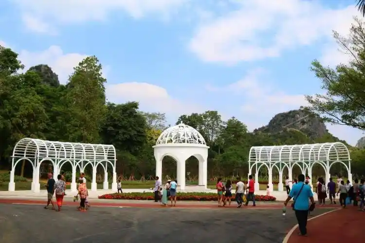 弦子,汪小敏,杜德伟助阵烟花音乐盛典!