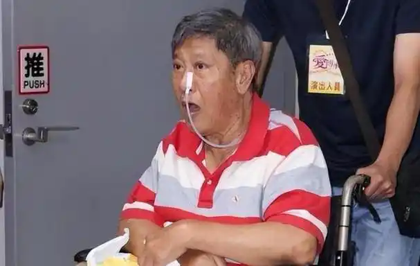 万沙浪春晚走红却成残疾遭妻儿遗弃现与爱人共度晚年