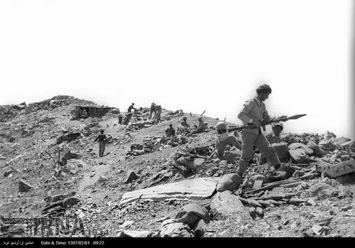 老照片 两伊战争中的伊朗军队 见证了战争的残酷