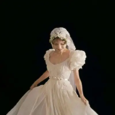 婚纱系女生微信头像5