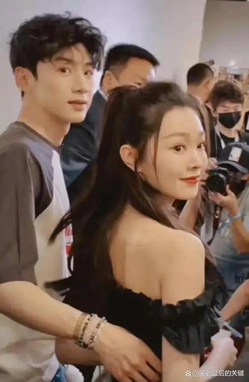 这次互动让人们更加好奇宋轶与郭麒麟之间的关系