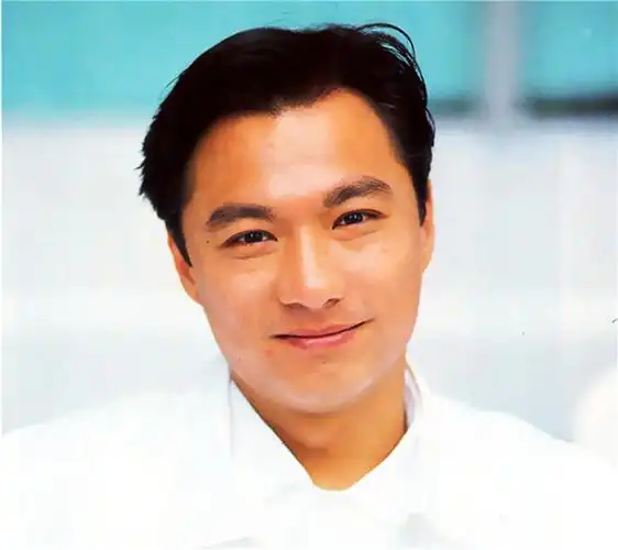 香港最帅的男人林俊贤:从穷小子变成明星,他的女儿是港姐冠军