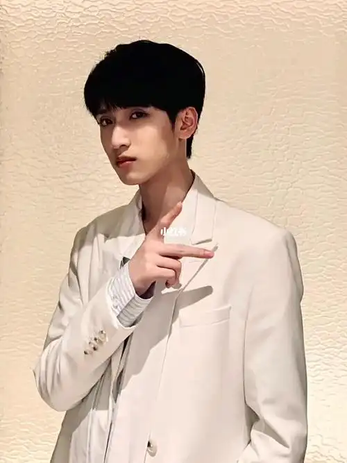 一整个男友住了