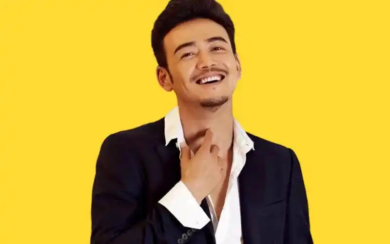 长了一张渣男脸的杨烁,没想到败在了隐藏11年老婆身上,难怪连刘涛都不