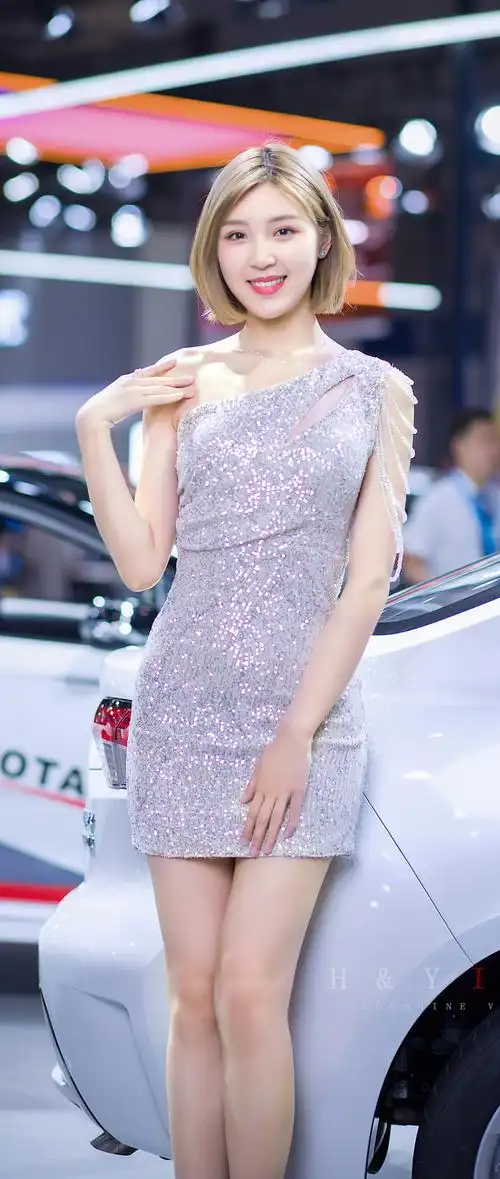 车模海纳百川美女抖音网红锁屏壁纸图片