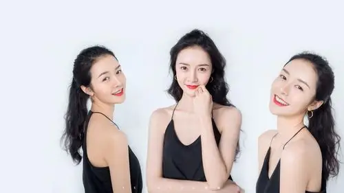 演员曾越什刹海饰演美月圈粉推出精美壁纸写真