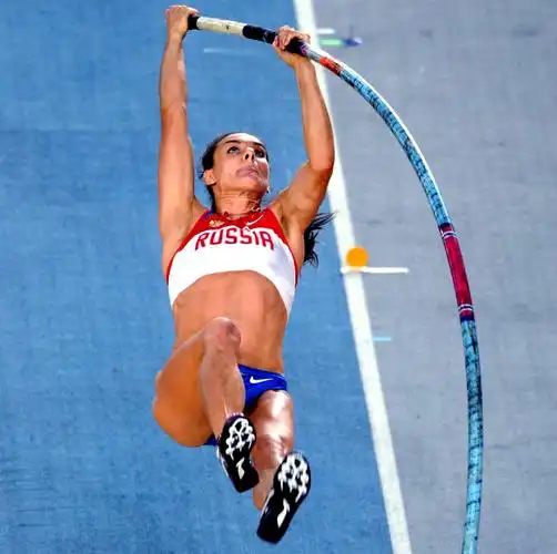 田径传奇人物,"撑杆跳女王"伊辛巴耶娃,28次打破世界纪录