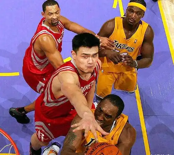 麦迪和姚明的组合还可以,可惜因为伤病失败,没能夺冠_天赋_进攻机会