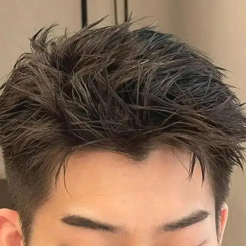 3款男生新潮发型推荐,「换头」真的一秒变帅啊···|短发|碎发|鬓角