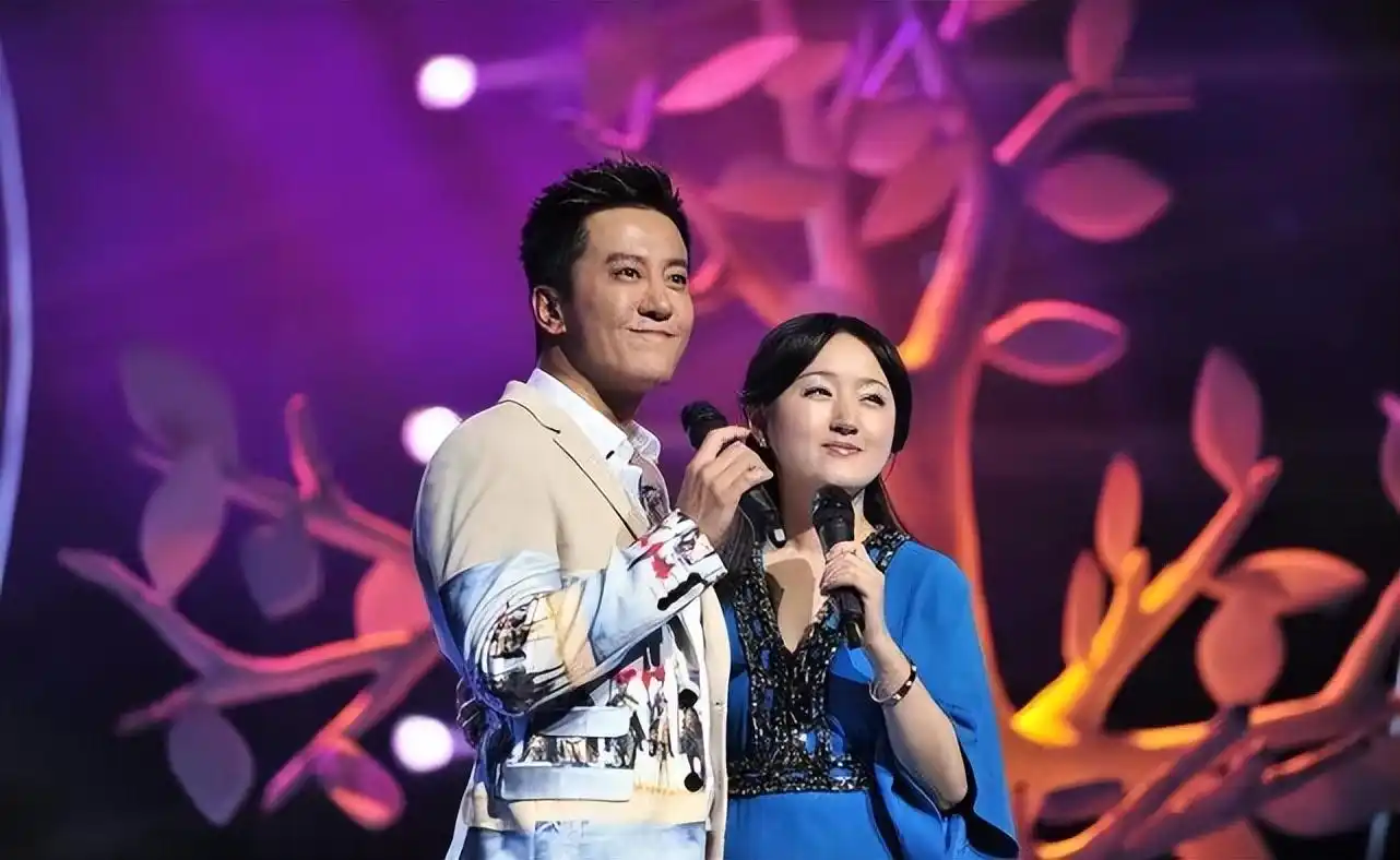 杨钰莹毛宁合体太养眼毛宁变胖大叔杨钰莹换新发型还很少女