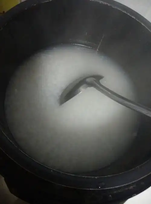 白粥底再次接通电源,按煮粥键