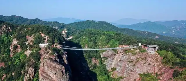 是湖南省下辖的第二大经济体,岳阳人文底蕴深厚,风景秀丽,名山名水,名