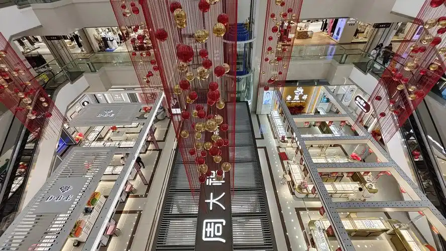 凯丽百货新疆北屯商场天花板餐饮略显不足