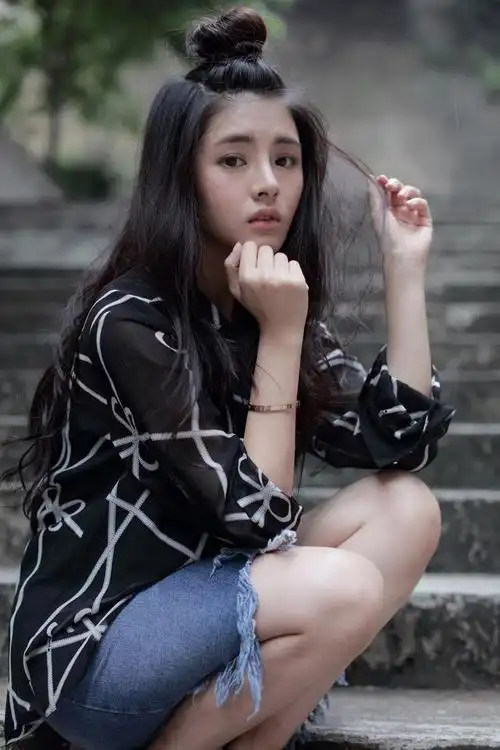 最美小昭许雅婷写真虽然不是很火可倚天屠龙记中演技让人难忘