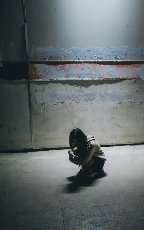 冗长的黑暗中,你是我唯一的光.