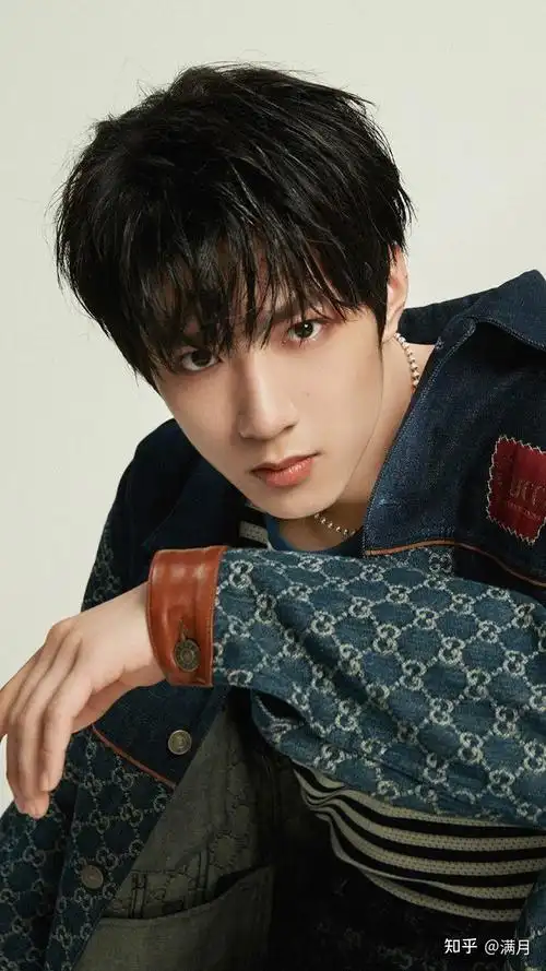 有没有刘耀文帅照,适合当壁纸的? - 知乎