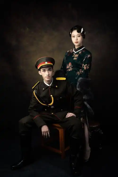 复古旗袍军阀婚纱照