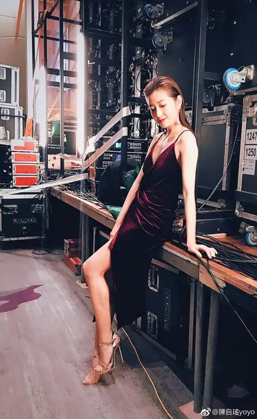 陈自瑶是不是拉拉同性恋 她半裸7秒事件是怎么回事