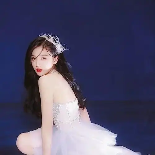 明星头像吴宣仪高清头像