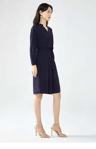 艾莱依2020年春夏新款时尚系带长袖连衣裙女中长裙6019aa28108 夜黑蓝