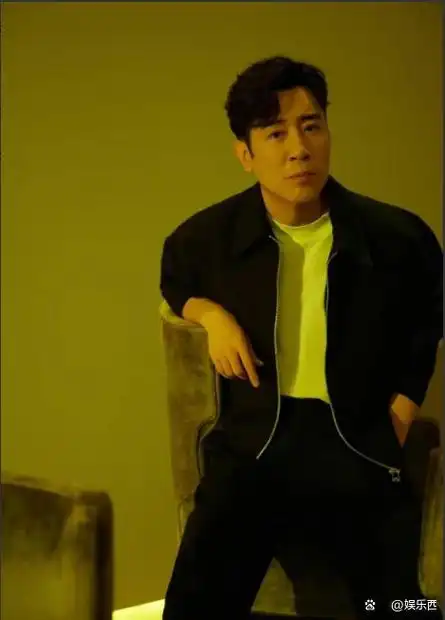 演员于和伟:成名后资助7个哥哥姐姐,独宠妻子30年