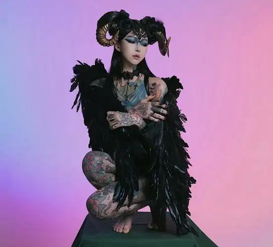 14张韩国纹身师linaahn图片