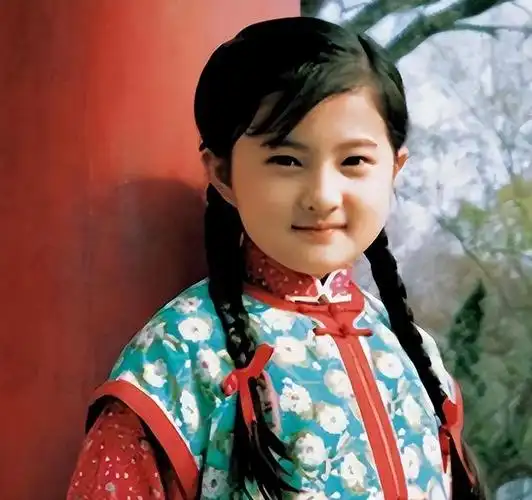 事实证明,"小婉君"金铭已经在一条"不归路"上,越走越远