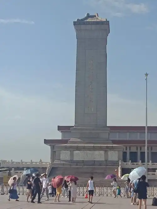 抗日英雄纪念碑