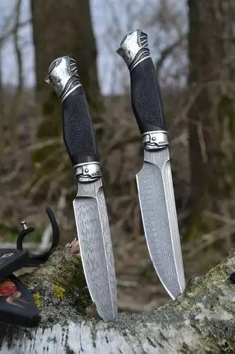 20张战术匕首高清无水印大图送给大家,祝大家清明节快乐