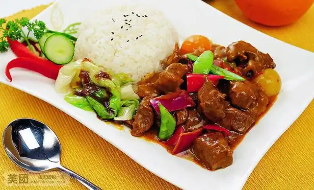 美味尽享  套餐内容 单价 数量/规格 小计 正餐 黑椒牛肉饭 14