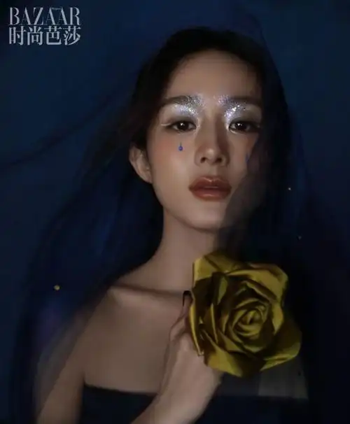 赵丽颖时尚芭莎闭年刊封面##赵丽颖雪祭司神女妆