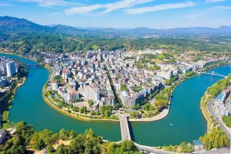 建宁县开展"清新闽江源雷霆行动",2021年以来,建宁县是千里闽江源头