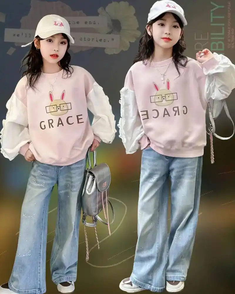 敲好穿 小兔花边卫衣 萌趣卡通小兔 花边可爱刺绣袖子 搭配亮钻牛仔裤