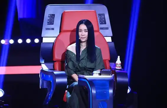 云朵踢馆那英第几集