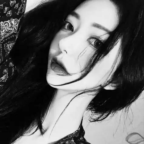 特别酷的女生头像黑色彼此安好互不扰