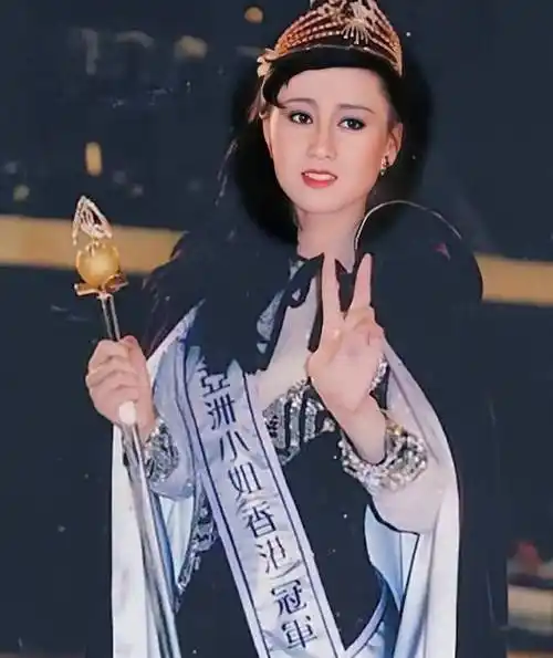 利智能让李连杰丢下发妻为她卖身还债她靠的绝不只是美貌而已2