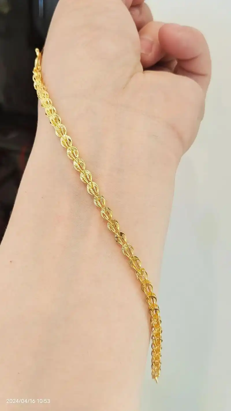 全网都在找的一款手链.凤尾手链造型精致 时尚百搭 #首饰 - 抖音