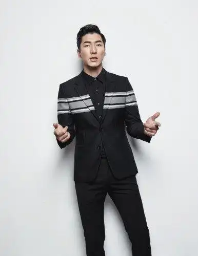 张亮,中国内地男模特,演员,1982年3月26日出生于北京.