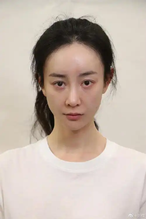 张檬最后悔的事情是整容发长文向伤害过的人道歉