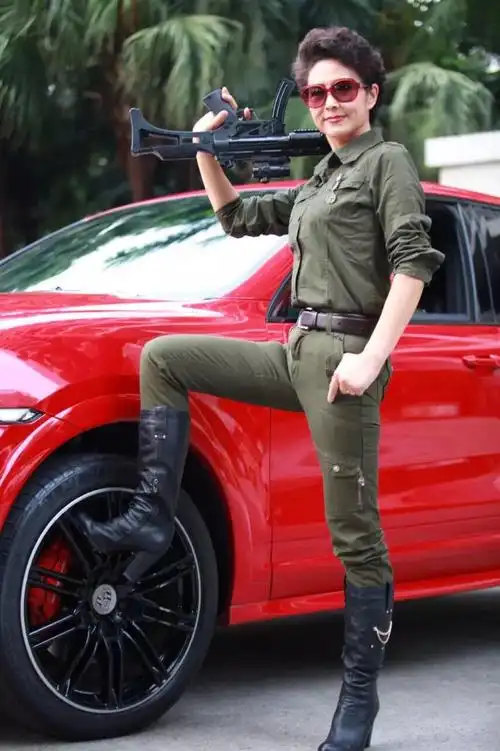 曹美丽的美丽动作