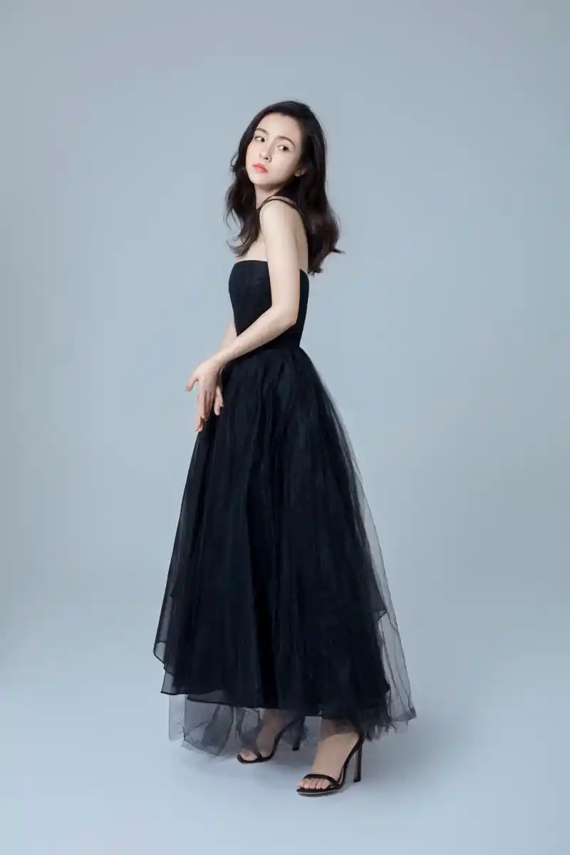 明星写真美图|吴倩