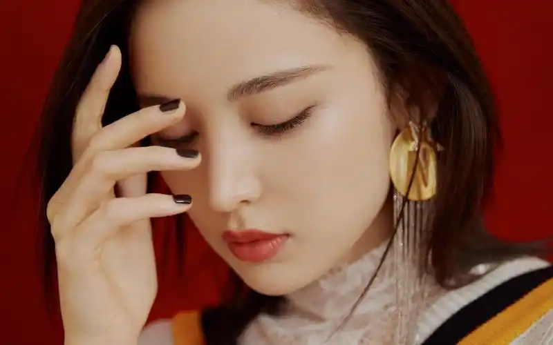 古力娜扎头像图片-美女壁纸-高清美女图片-第2图-娟娟壁纸