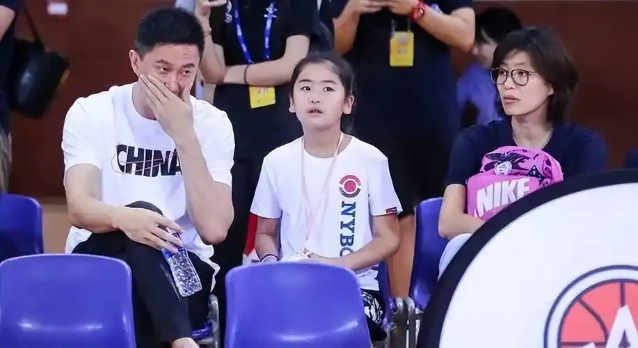 姚沁蕾_个子_叶莉