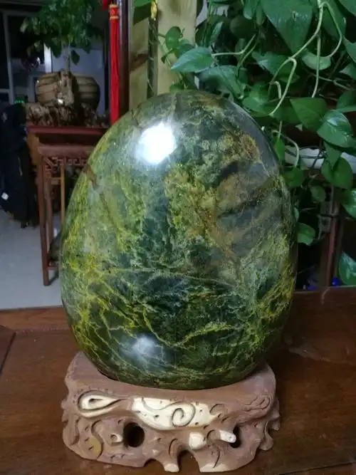 祁连山彩玉玉石