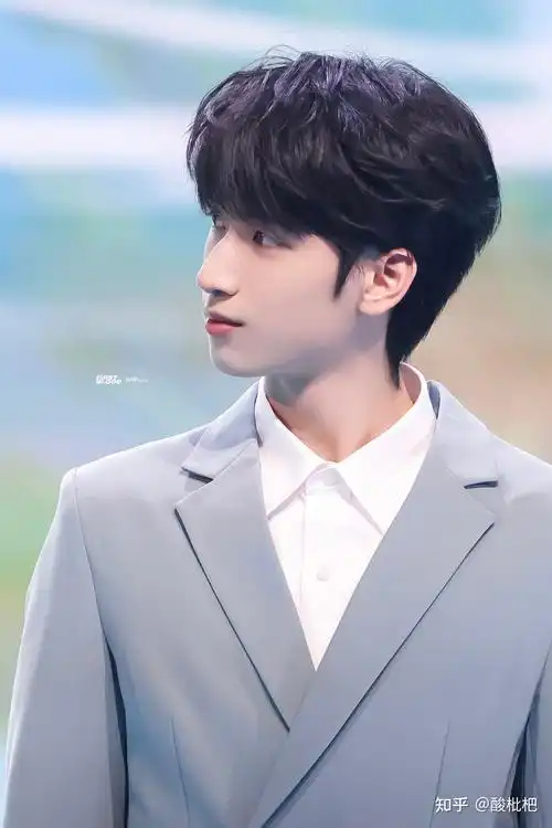 严浩翔的百变穿搭之西装篇