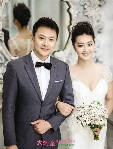 印小天老婆是谁 印小天老婆哈琳娜资料 - 红豆知识网