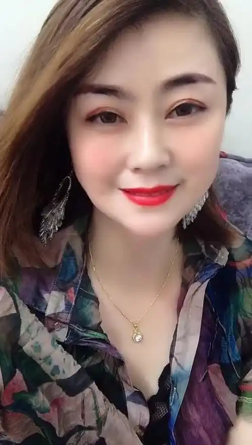 我们安徽的姑娘,漂亮大方又善良,找朋友一定要找安徽淮南的!