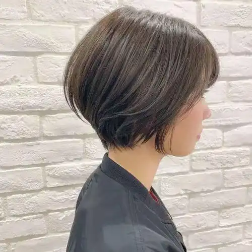 关注《发型图片库》,天天分享好发型甜美可爱的短发系列关注《发型