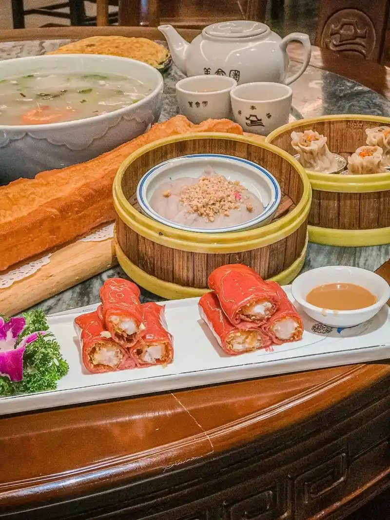 福州三坊七巷必吃——安泰楼.这里的菜品不仅地道, - 抖音