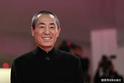 原创70岁张艺谋婚外生子儿子10岁才结婚14岁女儿生日照曝光